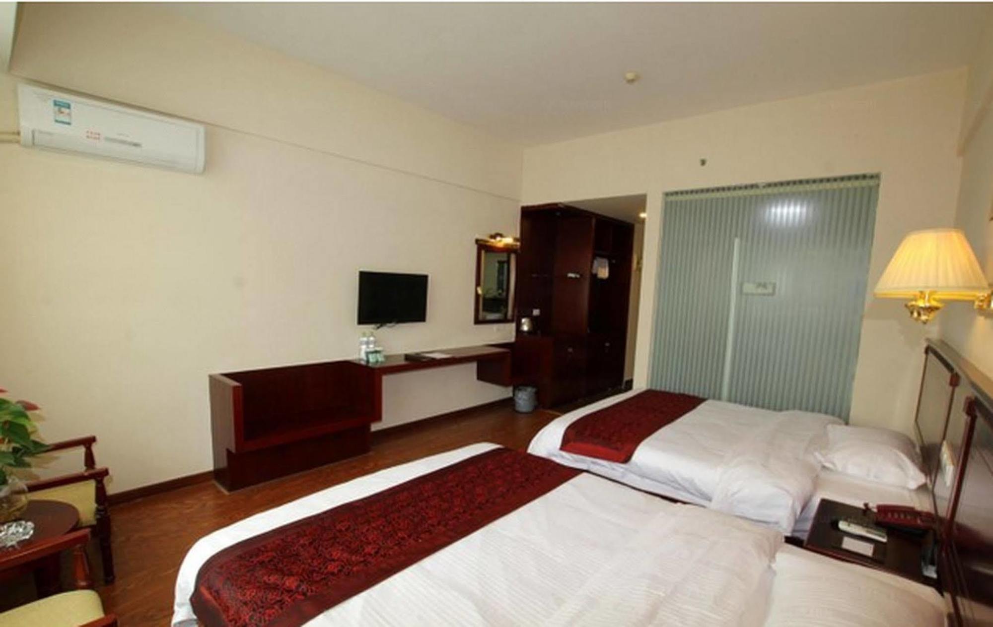 Greentree Inn Guangxi Guilin Lingui Jinshan Square Jinshui Road Express Hotel Екстер'єр фото